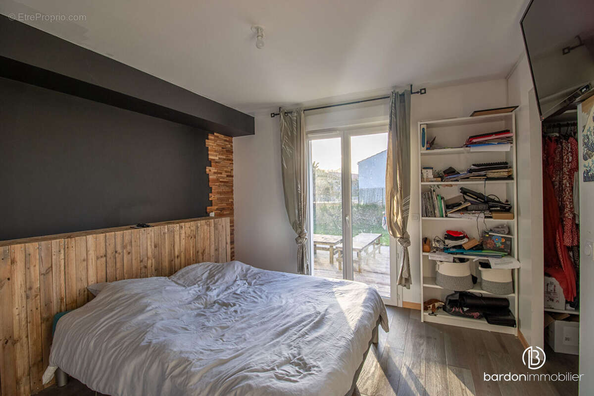 Maison 5 pièces - 110 m² - Proche centre ville de Châteauneuf - photo 7