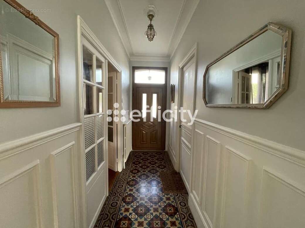 Maison à SAINT-PIERRE-LES-NEMOURS