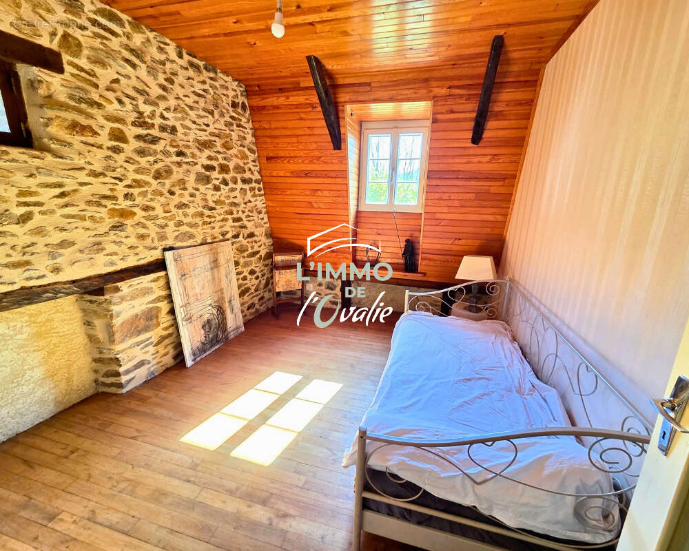 Maison à GAGNAC-SUR-CERE