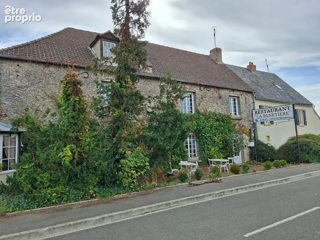 Photo 1 - Commerce à NEUVY-EN-BEAUCE