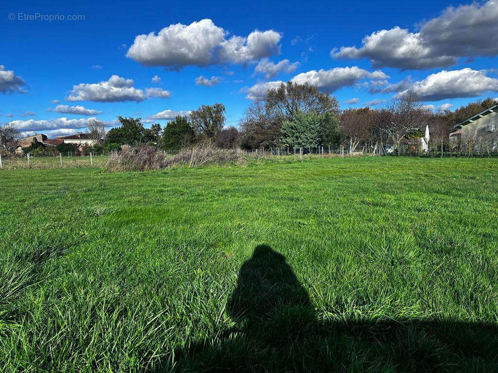 À vendre terrain à bâtir de 680m2 proche blaye - photo 2