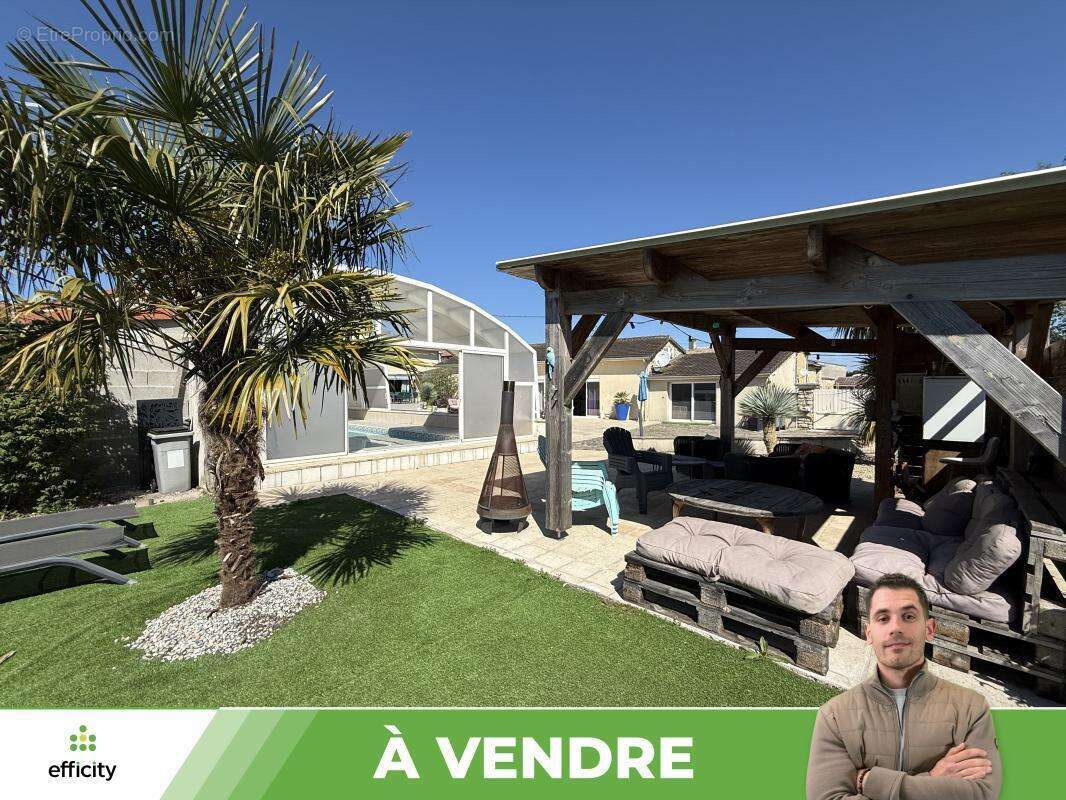 Maison 293 m² à Jaunay-Clan  - photo 16