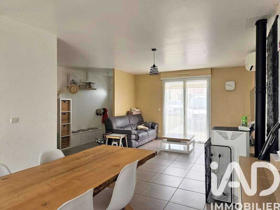 Maison 95 m² à Saint-Leger-Triey  - photo 4