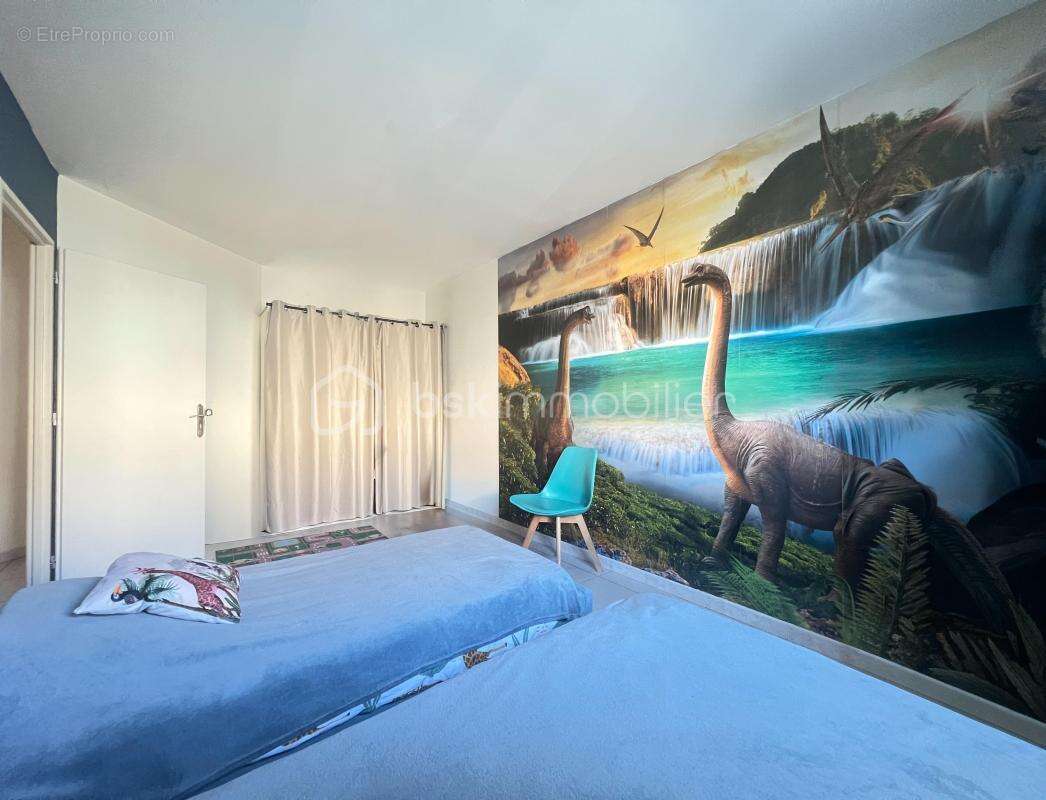 Maison à SAINT-HILAIRE-DE-BRETHMAS