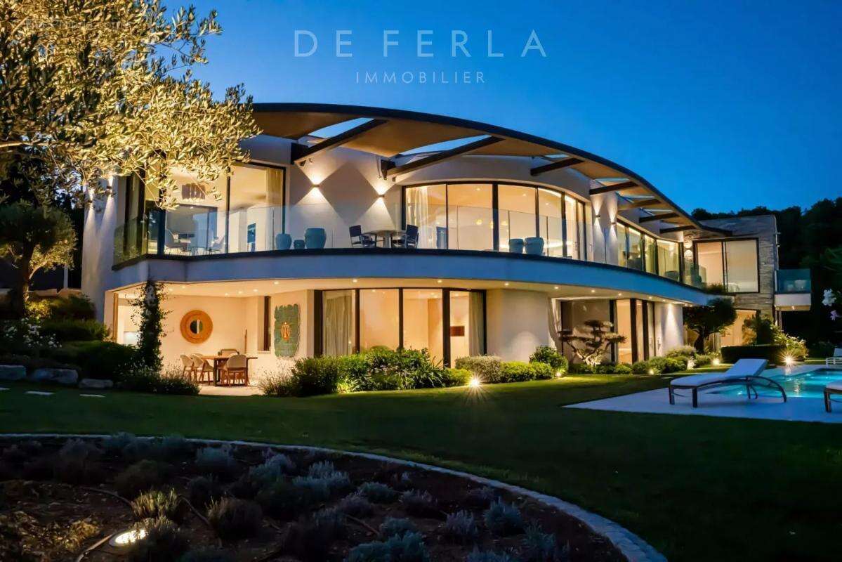 Maison à CAVALAIRE-SUR-MER