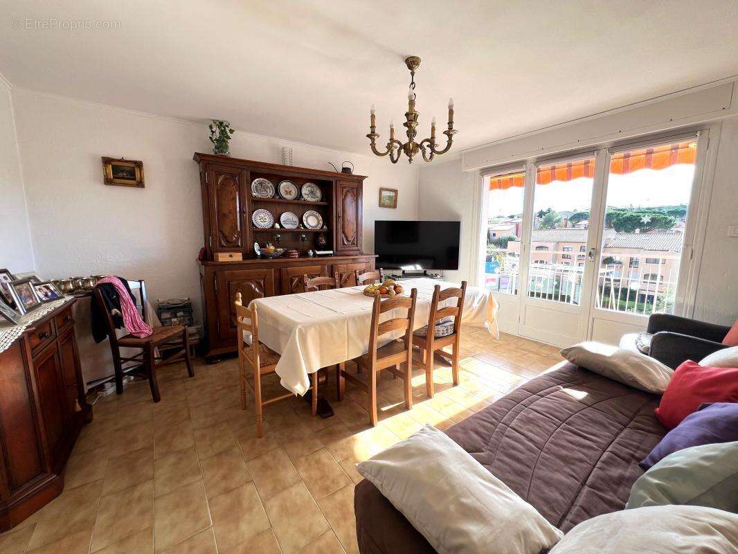 Appartement à LE CANNET