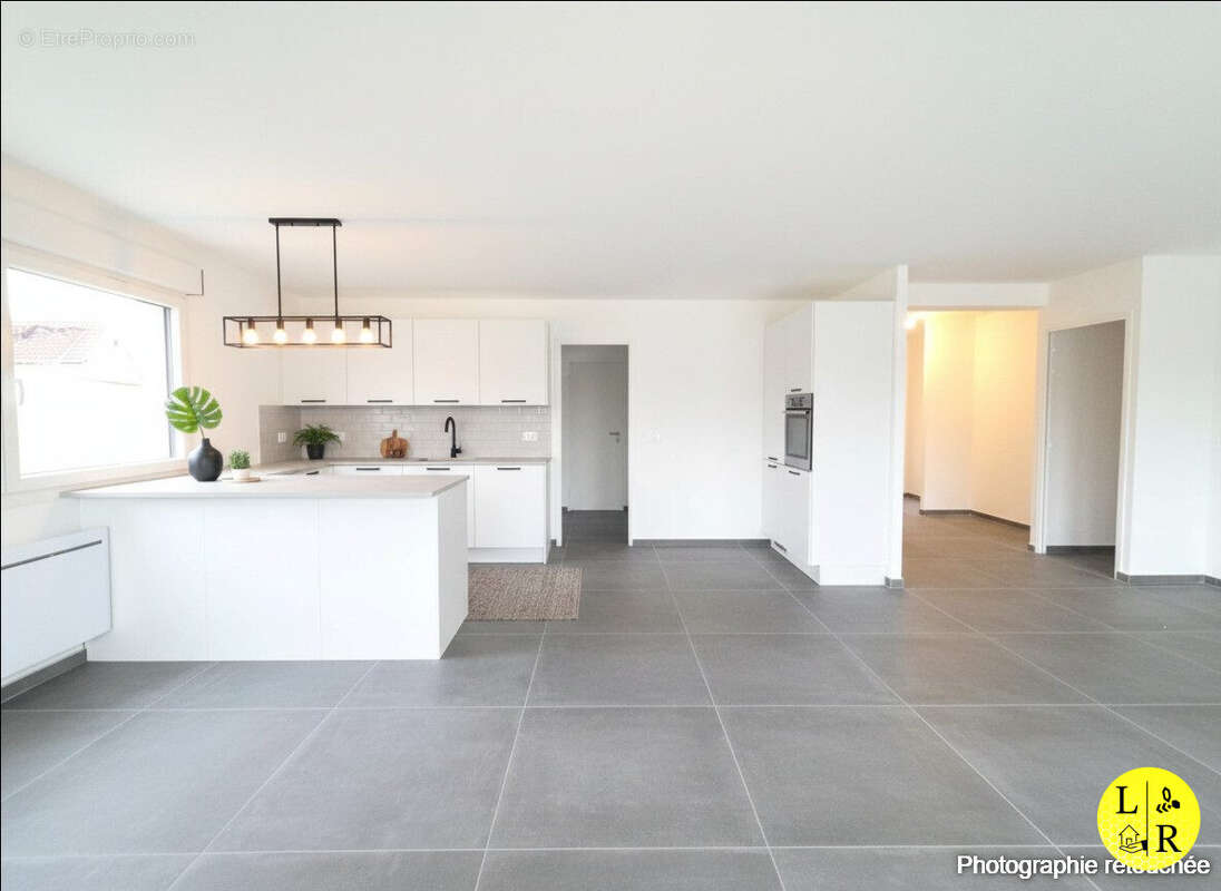 Maison à CROISILLES