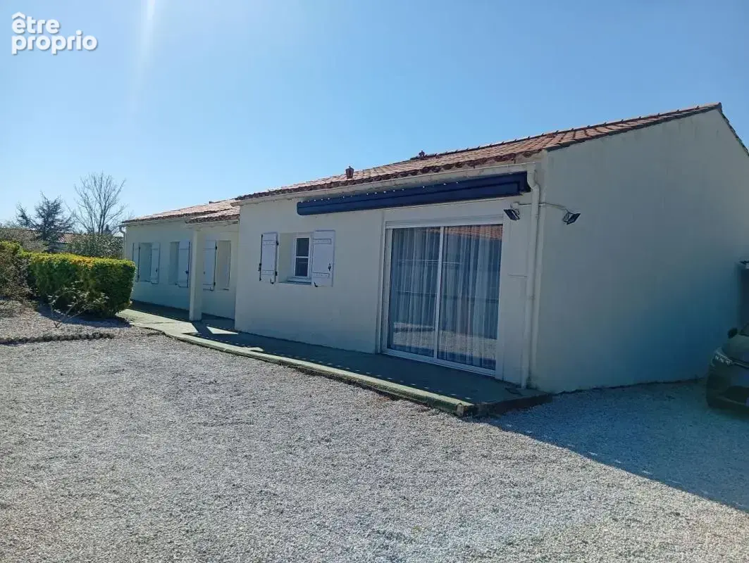Maison 7 pièces 167 m² à vendre à Sainte-Foy (85150) - photo 4