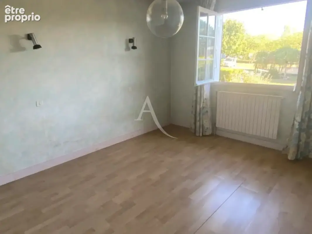 En vente - fourchambault / marzy - pavillon  3 chambres et bureau terrain - photo 6