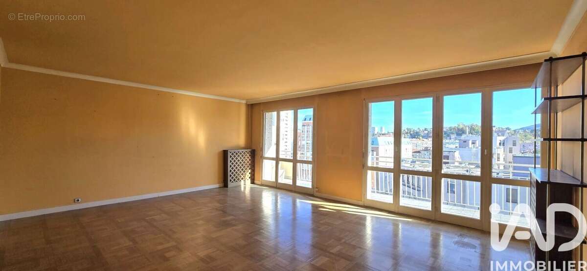 Photo 2 - Appartement à SAINT-ETIENNE