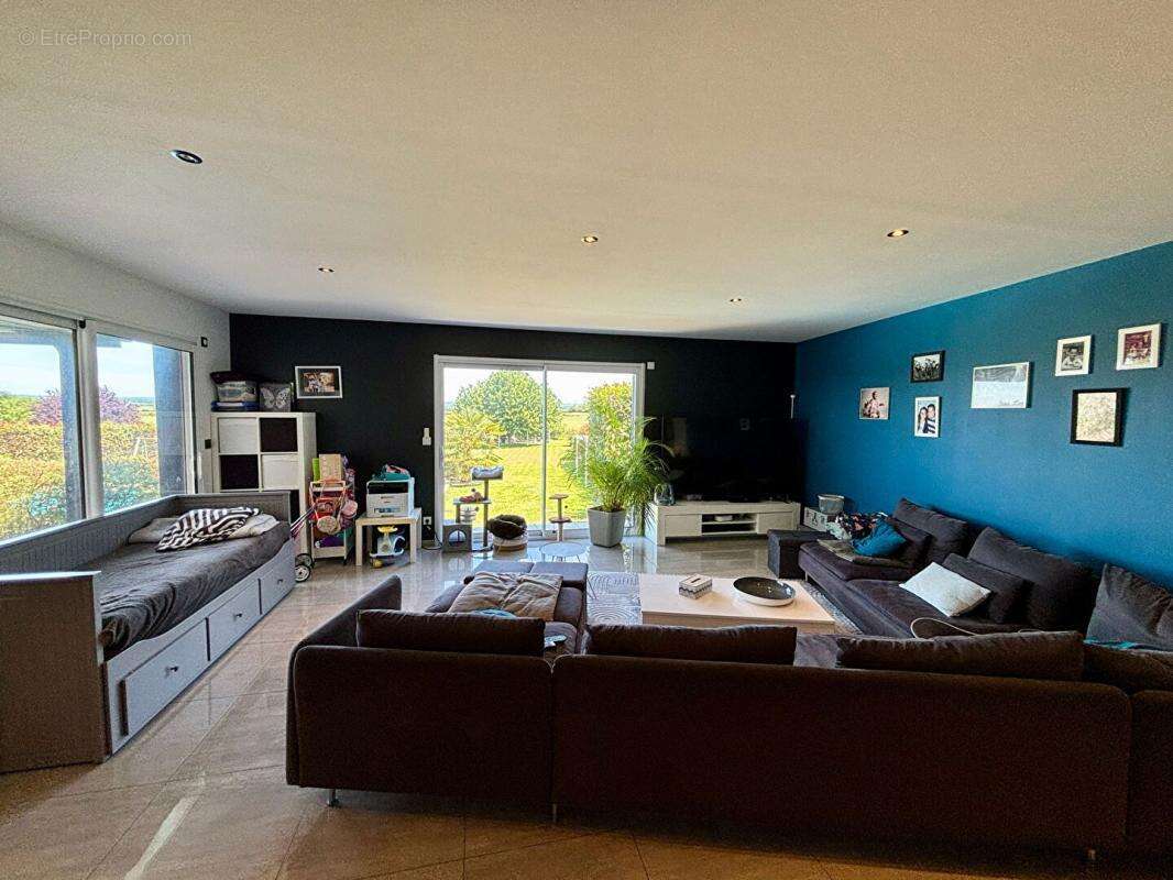 Maison à LA CHARITE-SUR-LOIRE