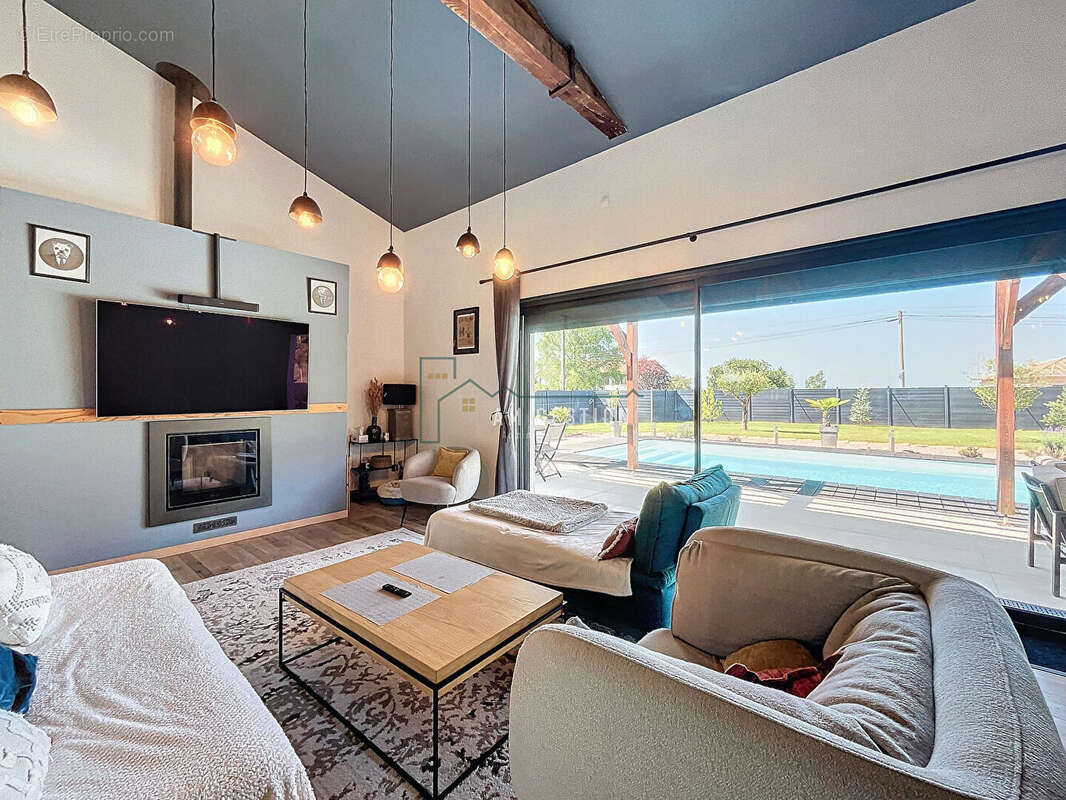 Maison à ABJAT-SUR-BANDIAT