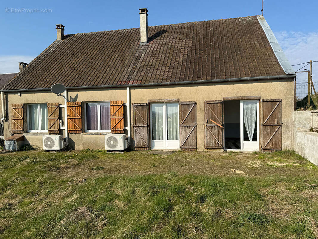 Maison à CROISSY-SUR-CELLE