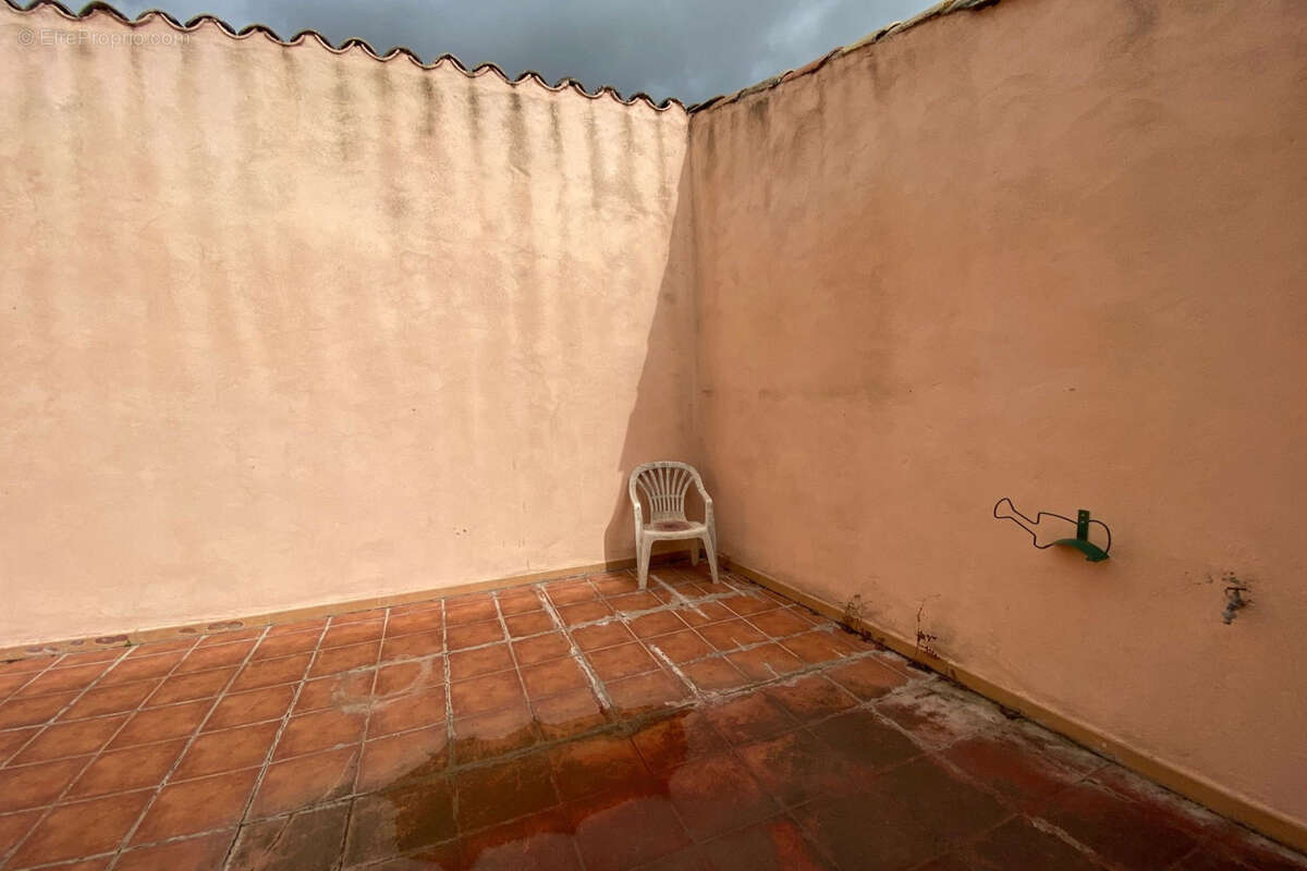 Maison à LEZIGNAN-CORBIERES