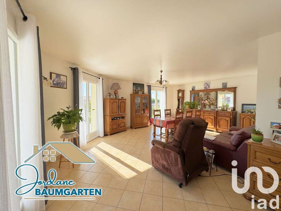 Photo 5 - Maison à SAINT-JUST-LUZAC