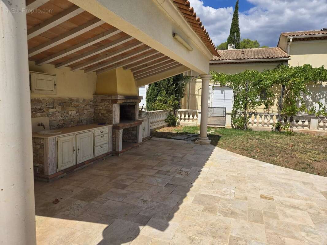 Maison à SOLLIES-PONT