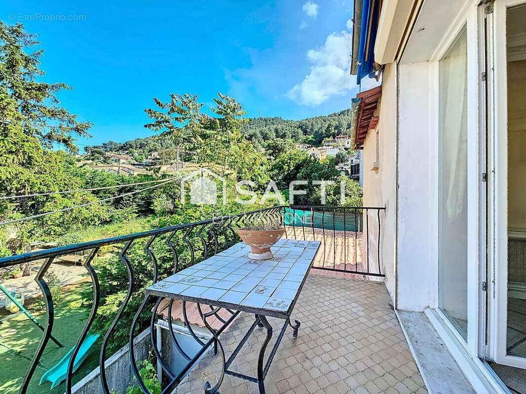 Maison 139 m² à Marseille-11e  - photo 3