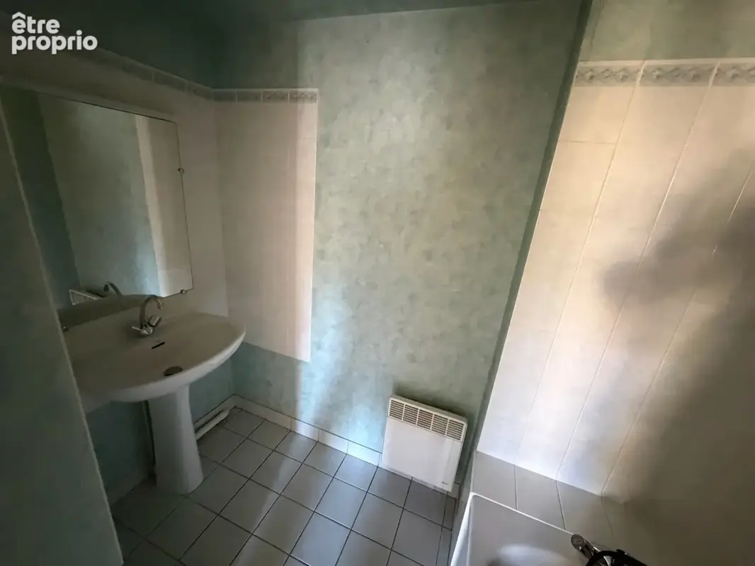 Appartement t3 residentiel - cave - parking privé - photo 14