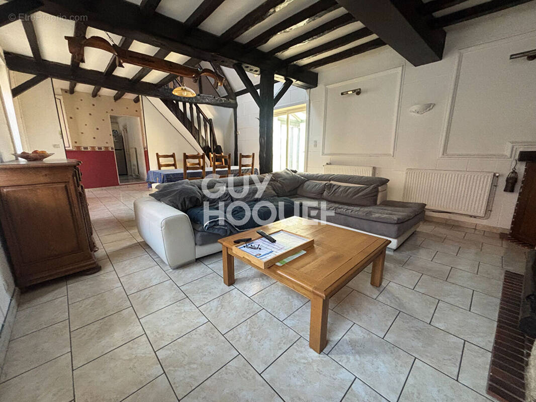 Maison à PECQUENCOURT