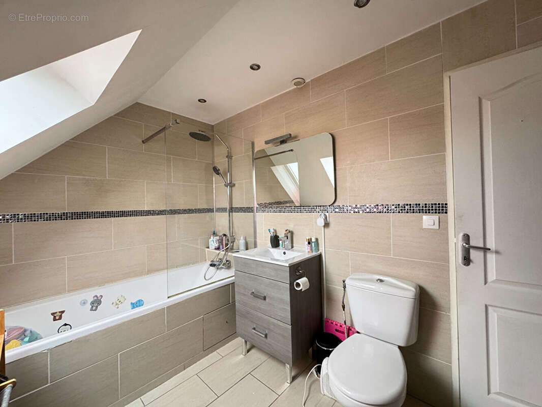 Maison à DAMMARIE-LES-LYS