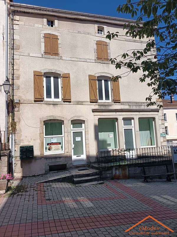 Appartement 160 m² à Bains-Les-Bains  - photo 3