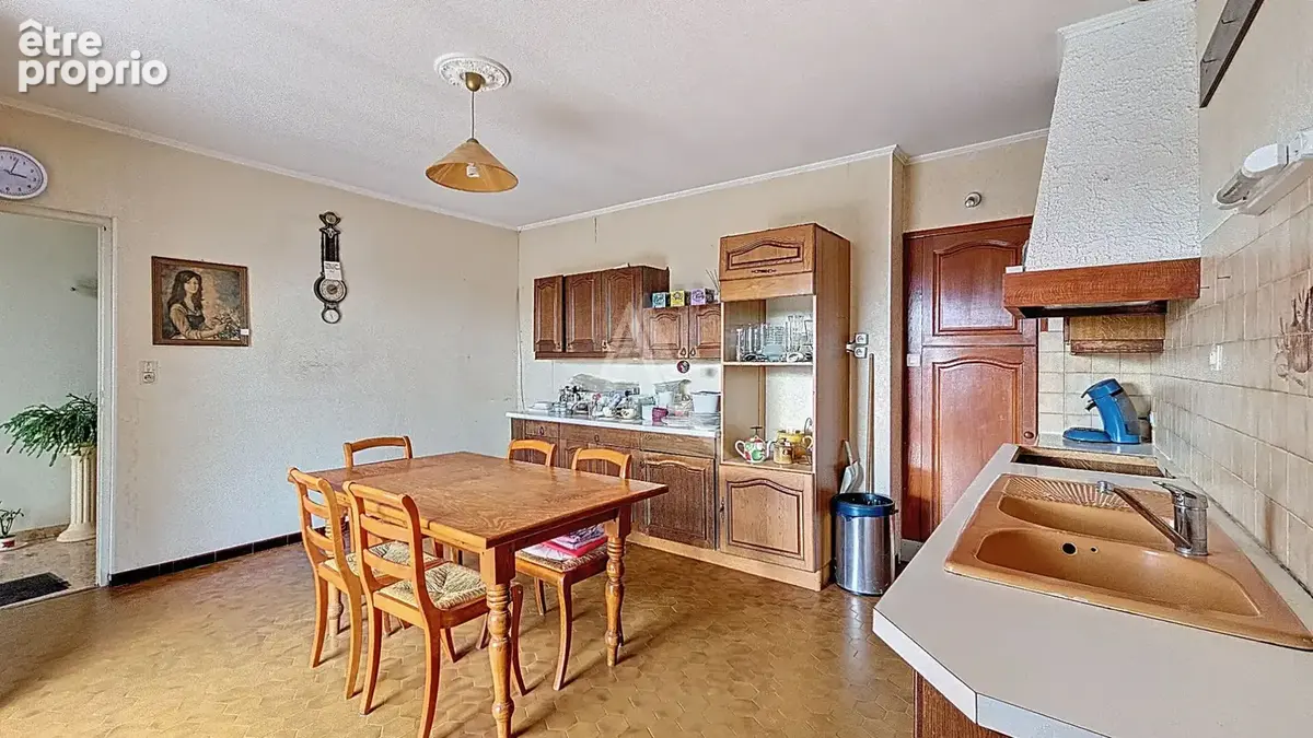 Secteur ROUFFIAC-TOLOSAN Maison T6 avec sous-sol de 200 m2 . - photo 8