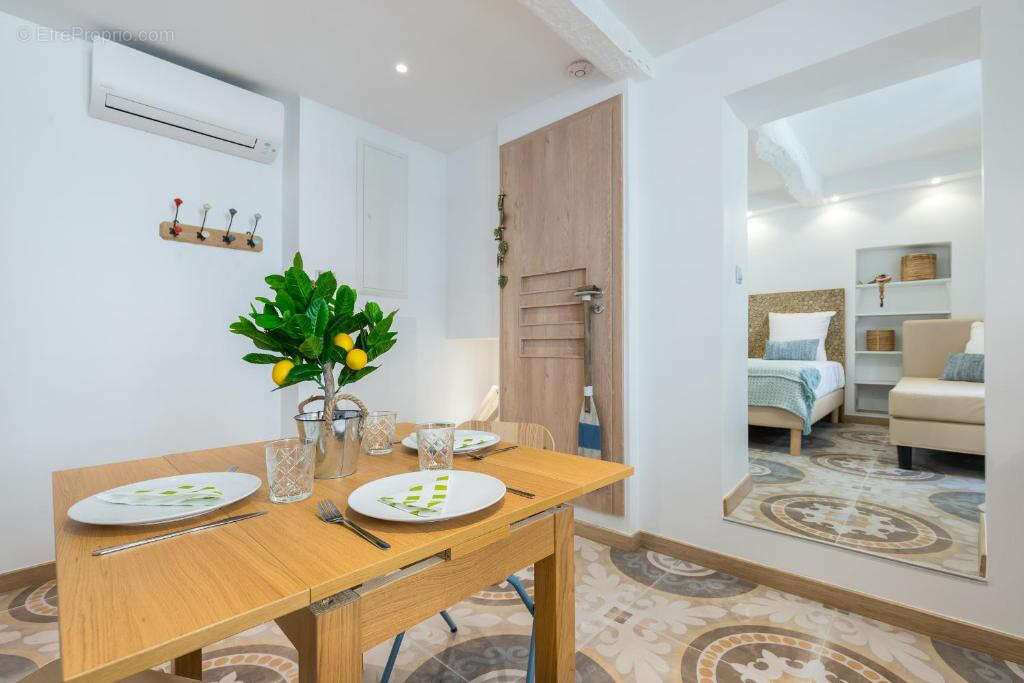 Appartement à VALBONNE