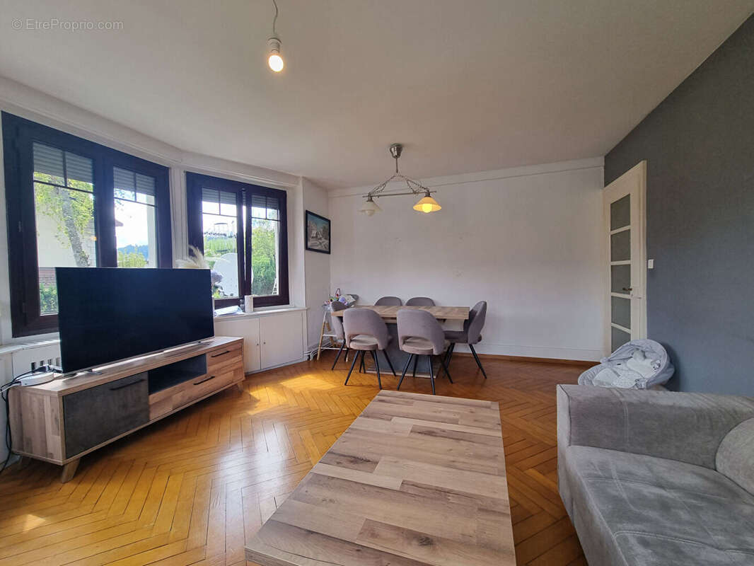 Appartement à MORTEAU