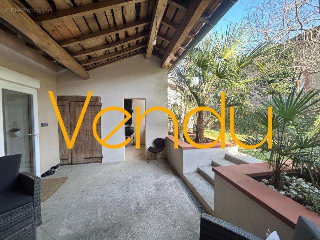 Maison à MONCLAR-DE-QUERCY