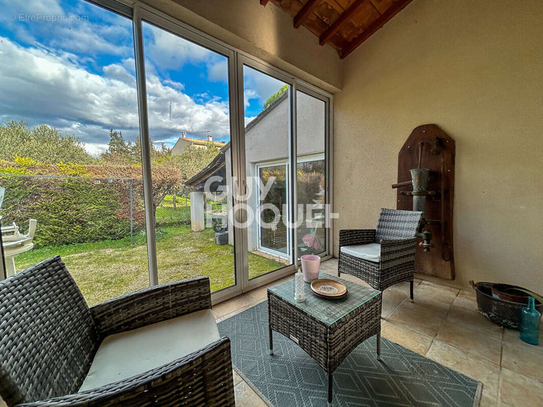 Maison à L'ISLE-SUR-LA-SORGUE