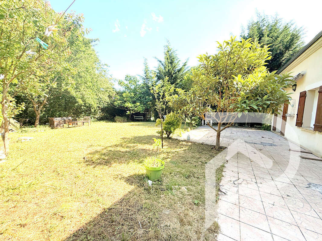 Maison à CHAMPAGNE-SUR-OISE