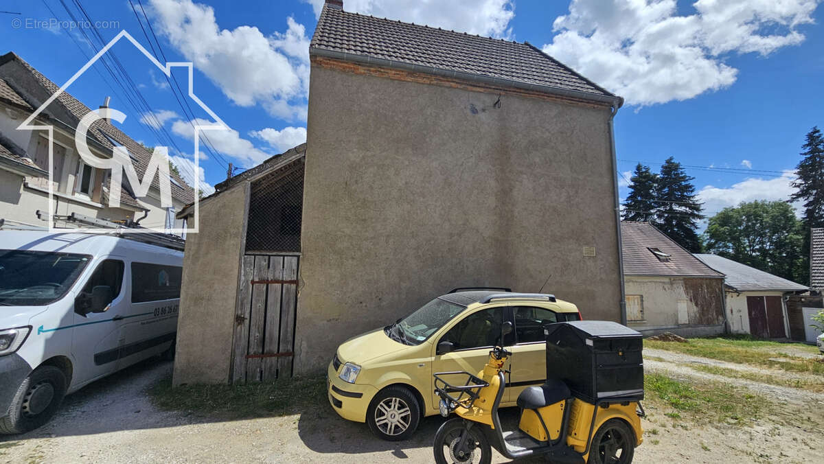 Maison avec dépendance - photo 17