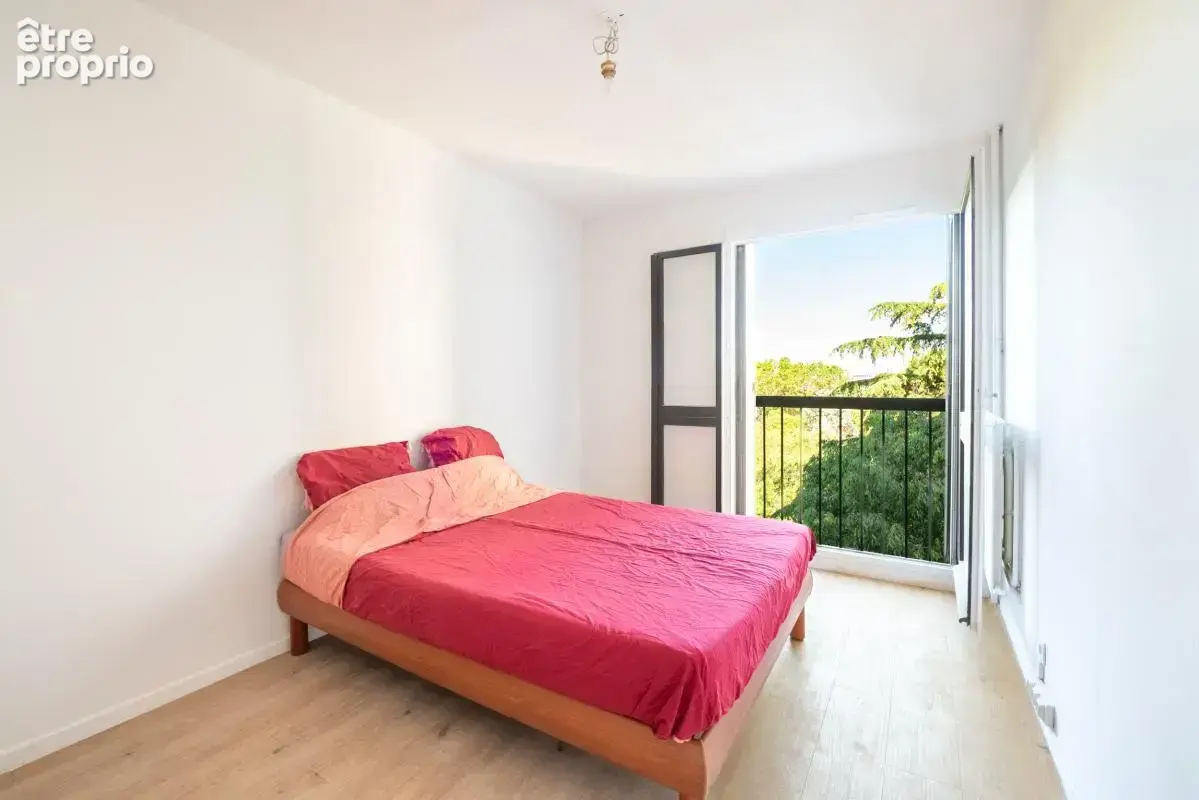 Appartement T5 lumineux au cœur d’une résidence arborée – 91 m² – Marseille 10ᵉ - photo 3