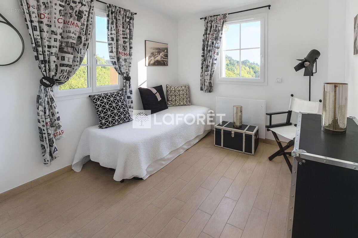 Maison à MONTAUROUX