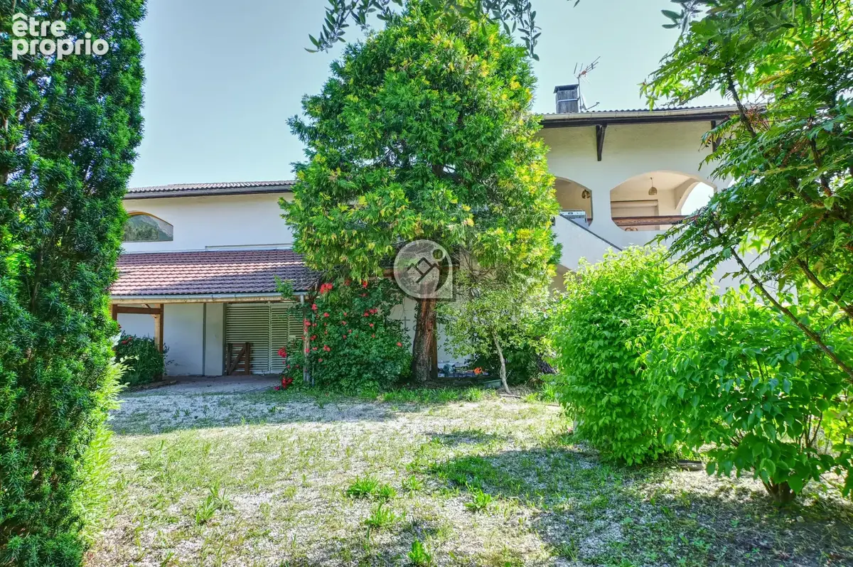 Maison 210 M2 avec terrain 970 M2 - photo 2