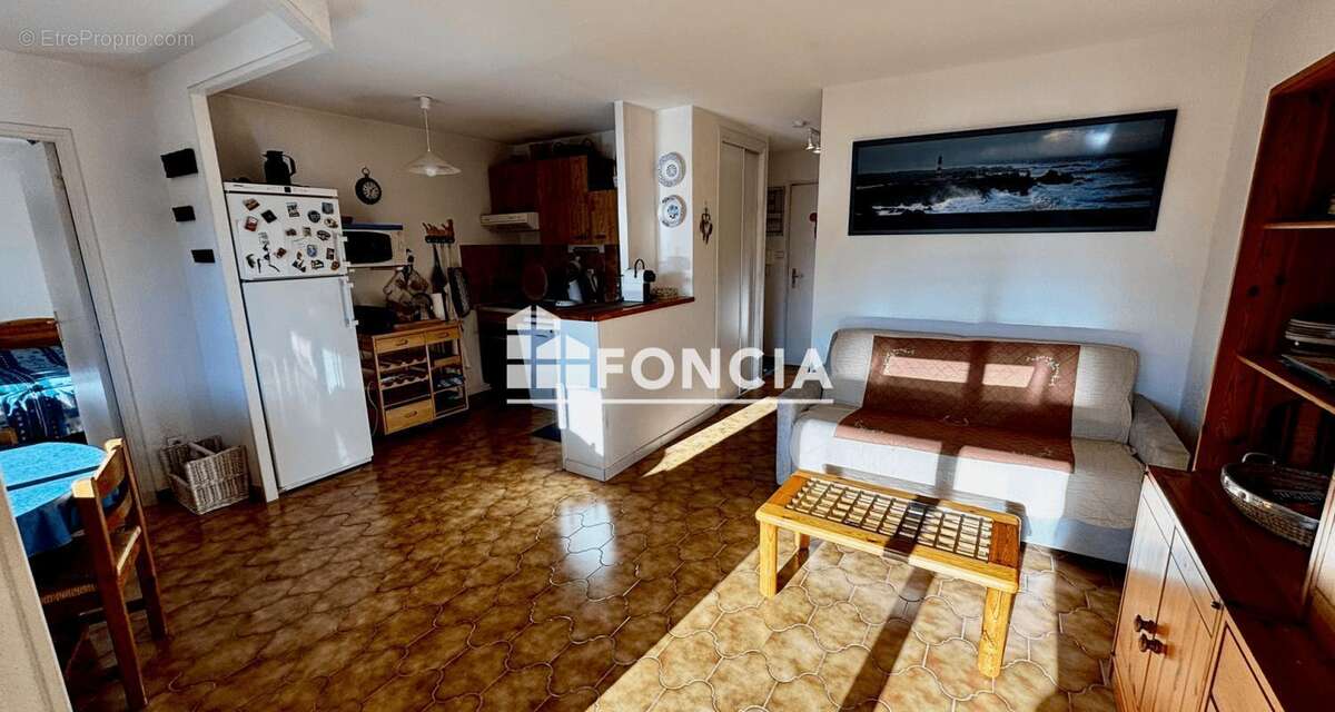 Appartement à SIX-FOURS-LES-PLAGES