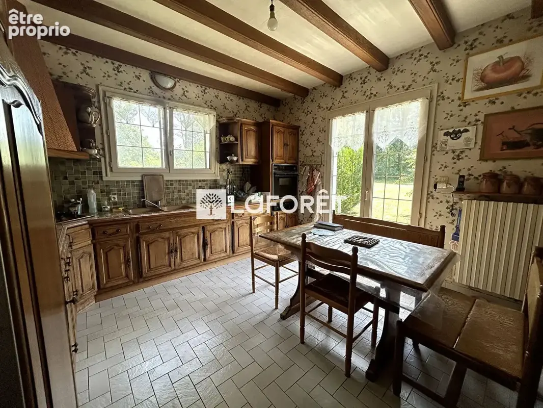 Maison 212 m2 , 4 chambres - 20 min d'Aurillac - photo 4