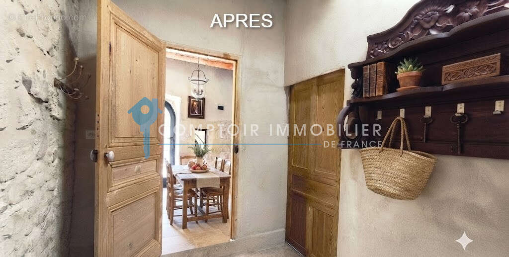 DPT(30)  Vallabrègues  Rare ! Maison de village d'architecte avec piscine intérieure et cour intime - photo 4