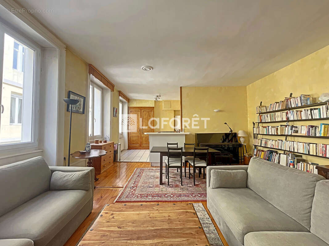 Appartement Saint Etienne 3 pièces 101 m² - Jean Jaures - photo 3