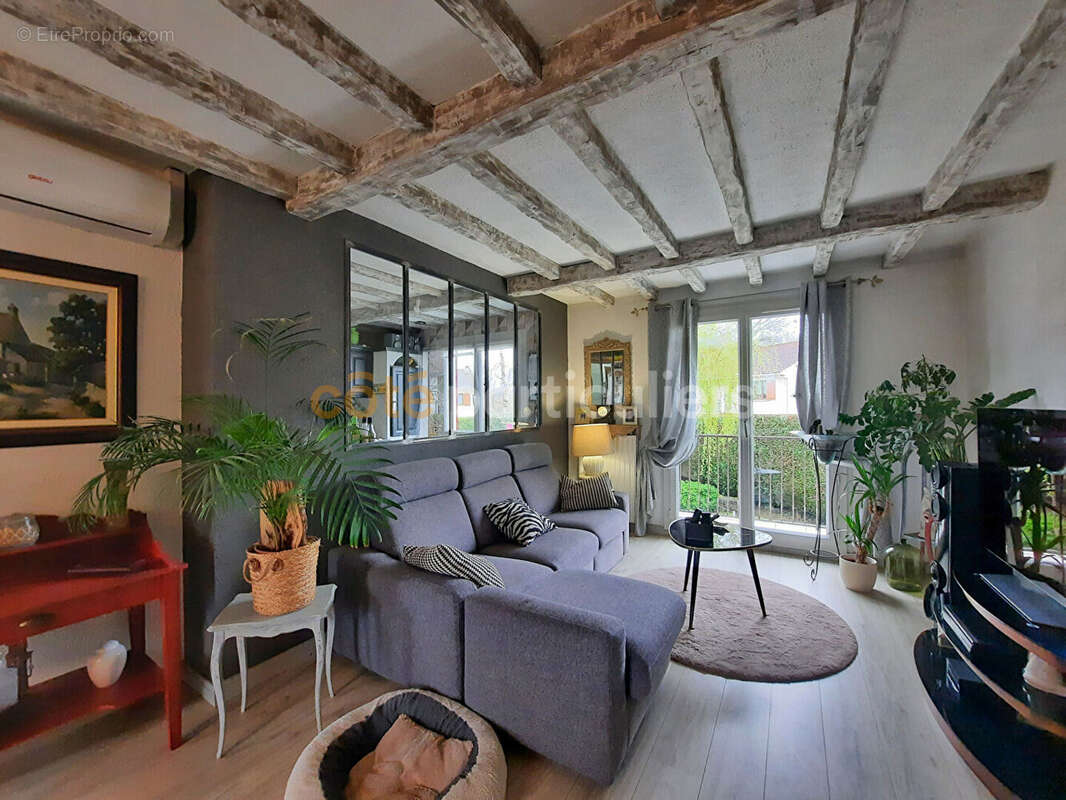 Maison à AUXONNE