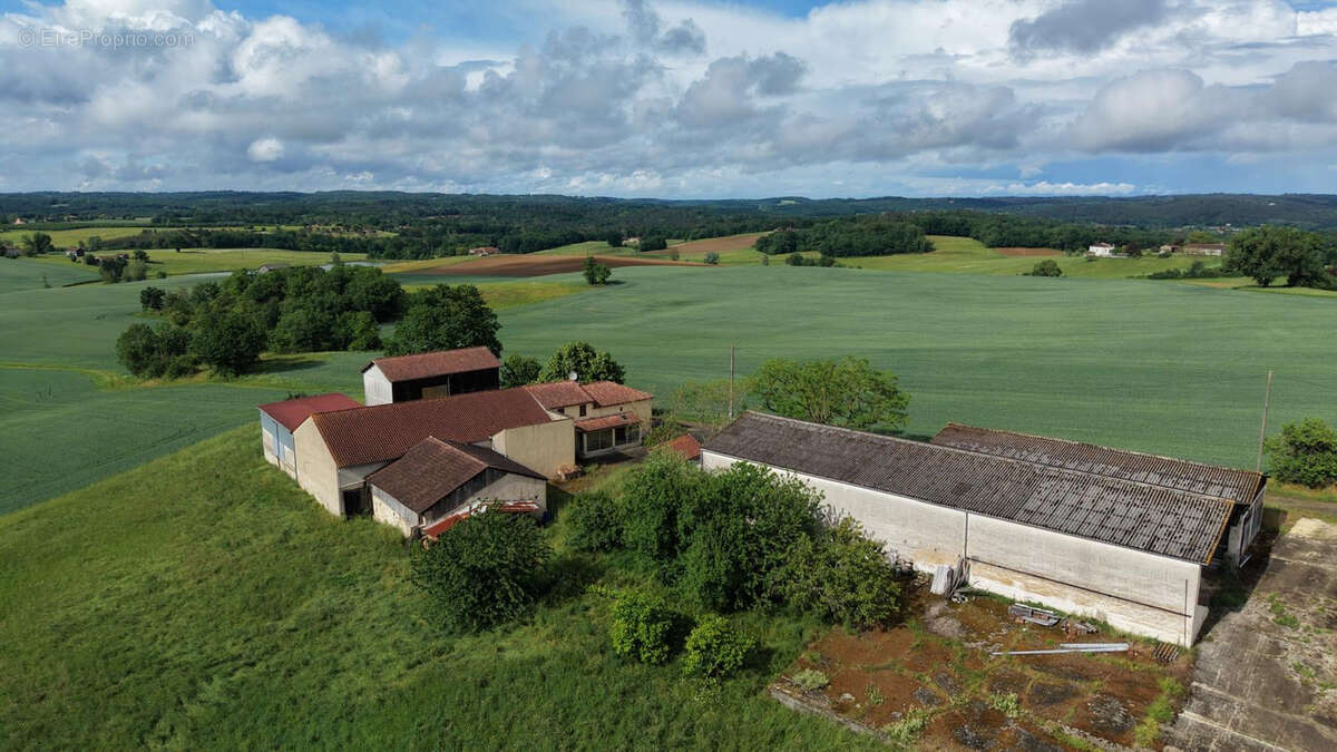 Maison à MONSEMPRON-LIBOS