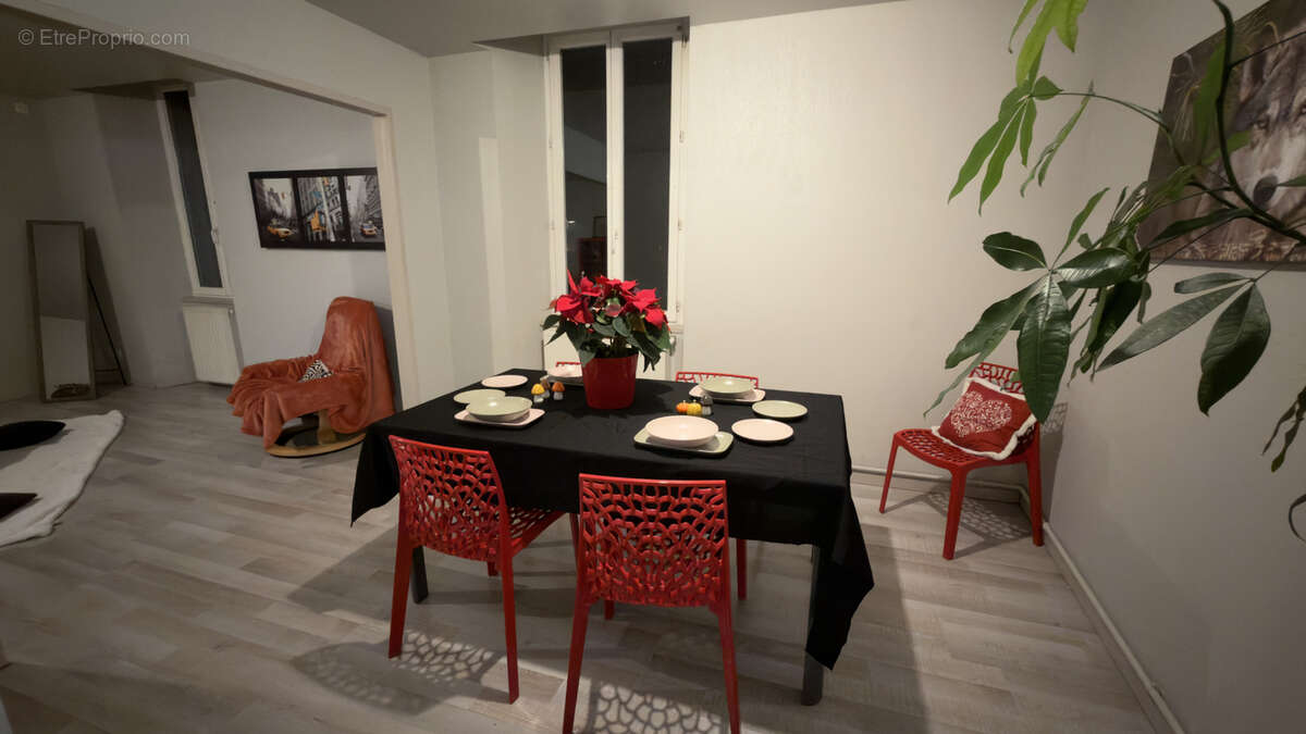 Appartement à CHABEUIL