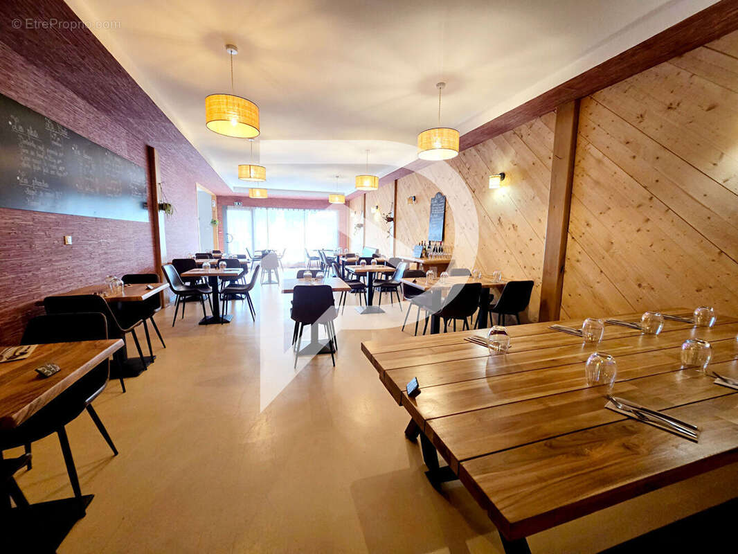 Commerce à BOUGARBER