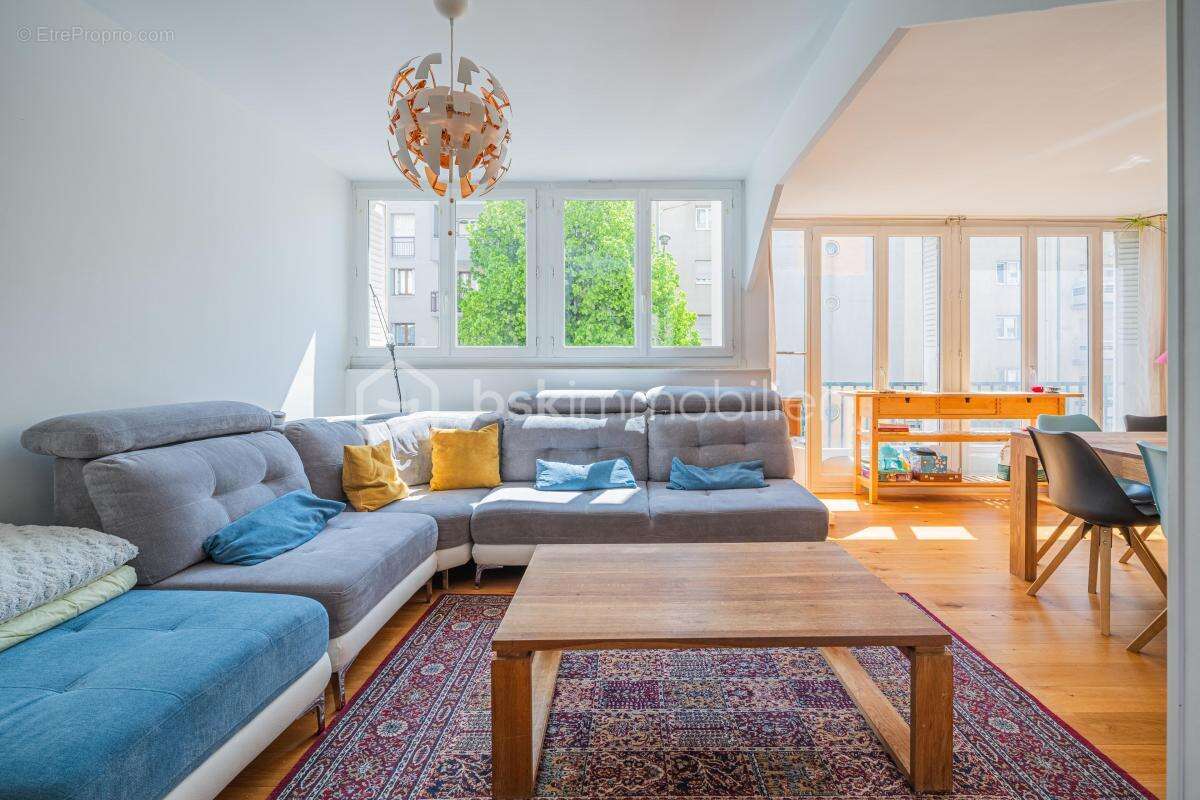 Appartement à FONTAINE