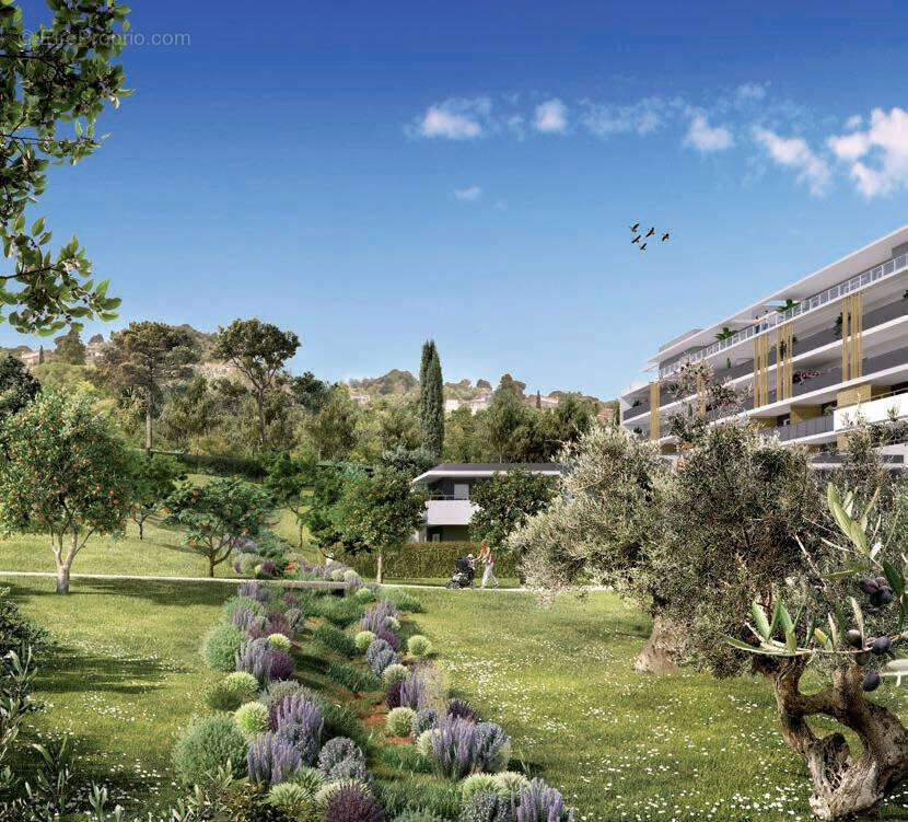 Appartement à VALLAURIS