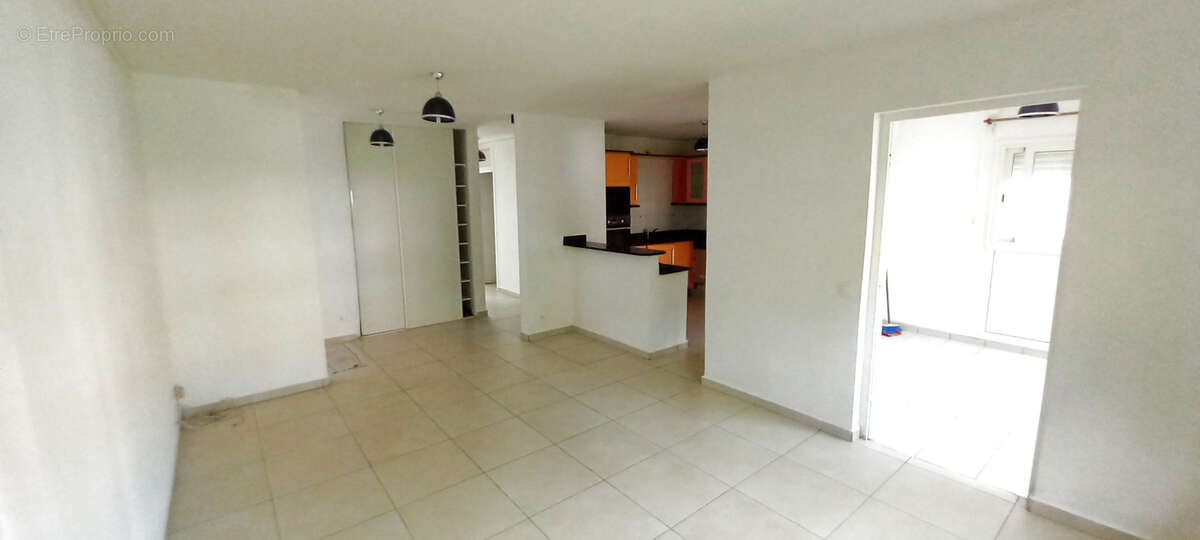 Appartement à LES ABYMES