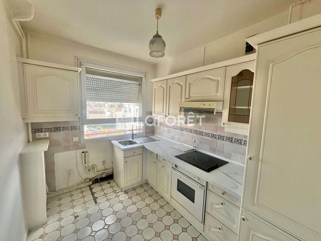 Appartement à VILLEMOMBLE