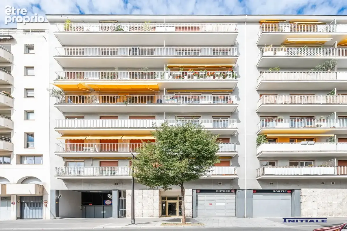Appartement à PARIS-15E