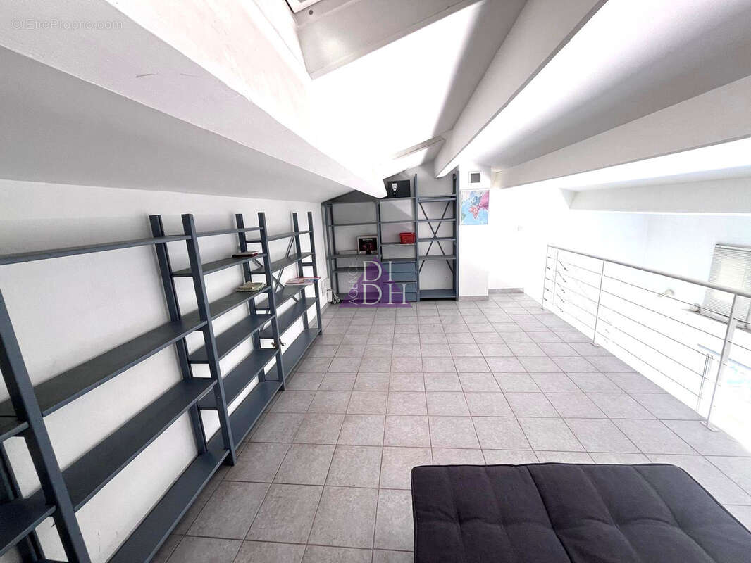 Appartement à BORMES-LES-MIMOSAS