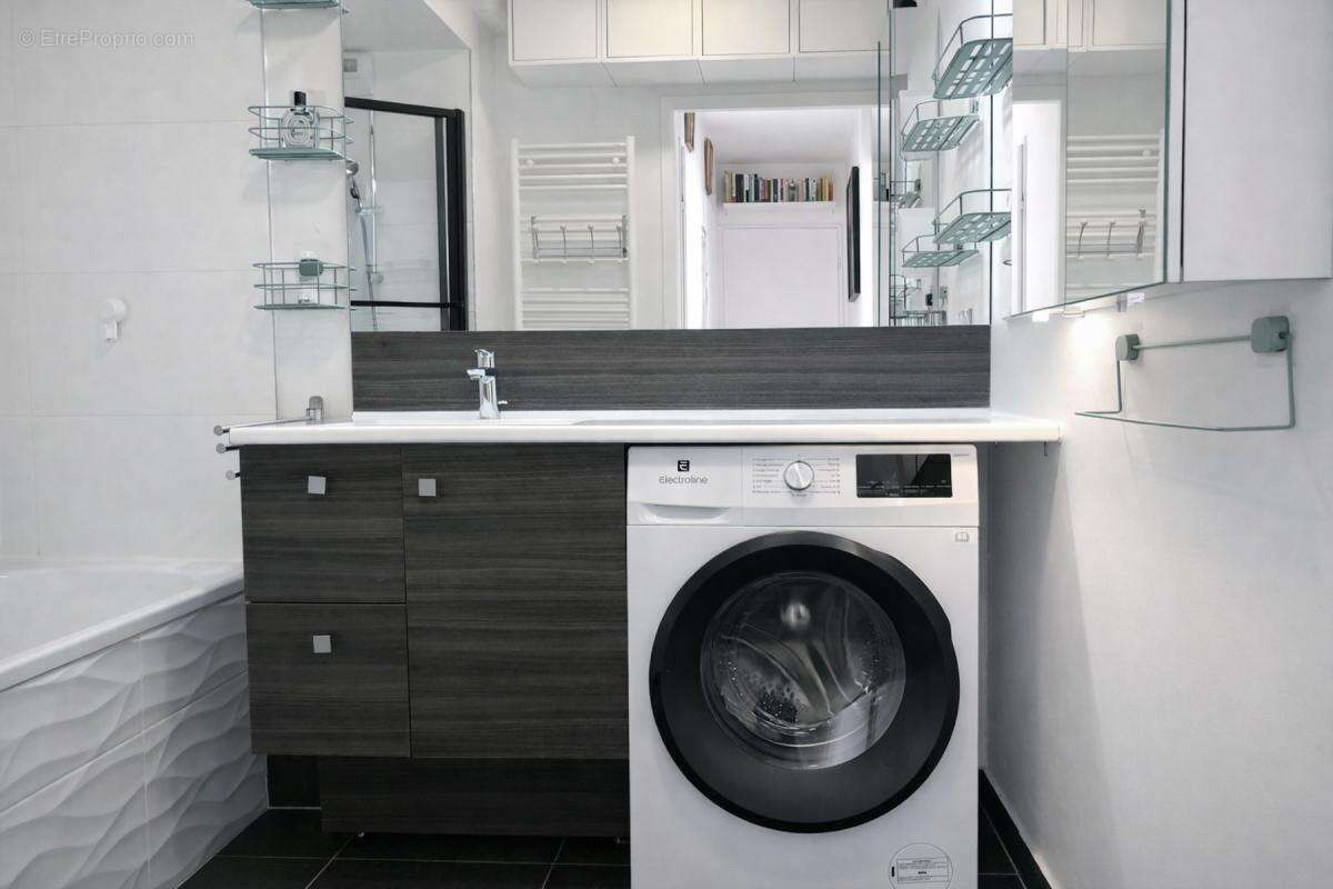 Appartement à CLICHY